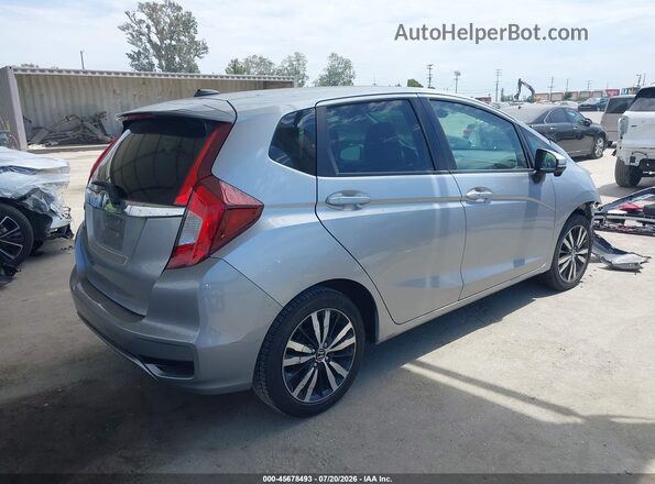 3HGGK5H95KM734417 2019 HONDA FIT Серебряный Задняя правая четверть