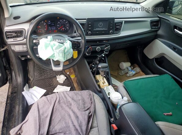 3KPA24AB2JE045391 2018 KIA RIO Черный Вид панели приборов