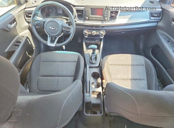 3KPA24AB3KE228333 2019 KIA RIO Silver Dashboard view