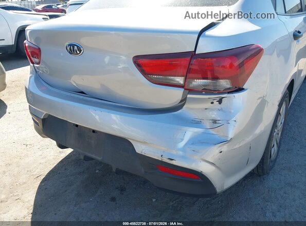 3KPA24AB4JE044579 2018 KIA RIO Silver Vista frontal