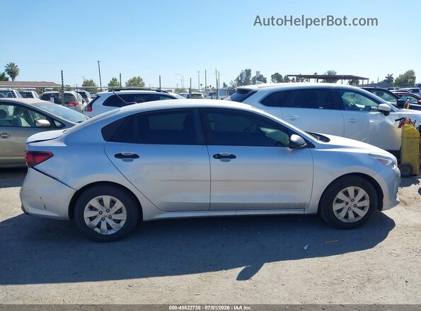 3KPA24AB4JE044579 2018 KIA RIO Silver Vista interior trasera