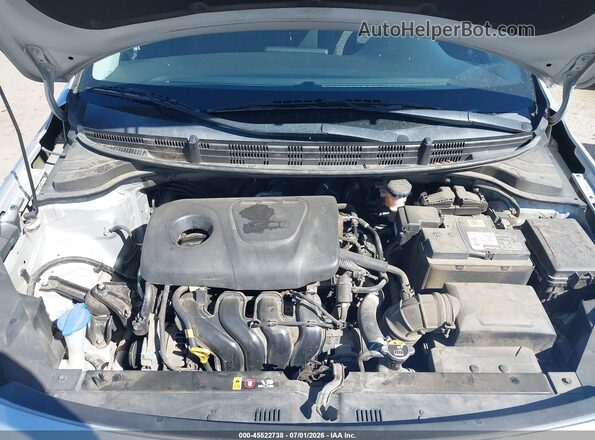 3KPA24AB4JE044579 2018 KIA RIO Silver Vista trasera