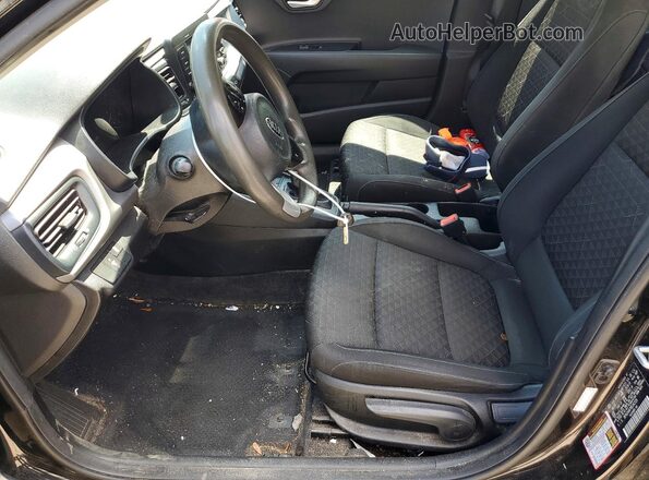 3KPA24AB7KE242526 2019 KIA RIO Черный Вид салона спереди