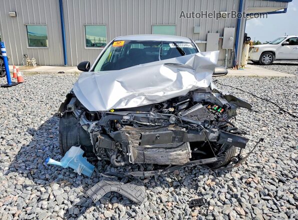3KPA24AB9JE082017 2018 KIA RIO Silver Вид спереду