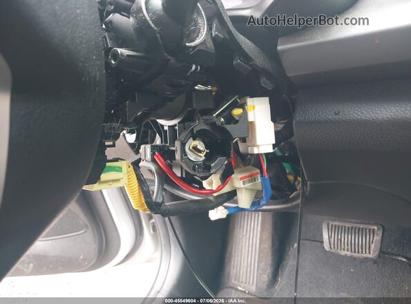 3KPA24ABXJE145447 2018 KIA RIO Silver Вид спереду