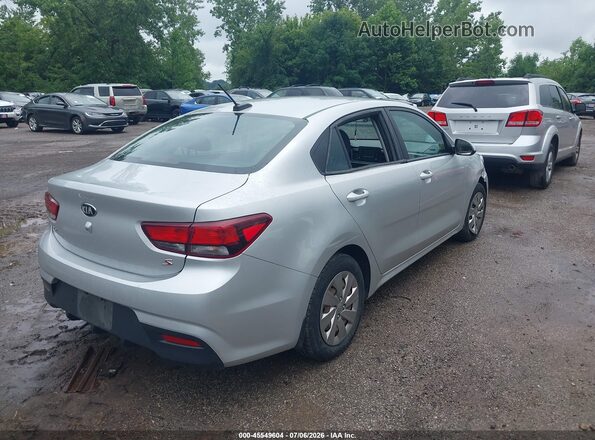3KPA24ABXJE145447 2018 KIA RIO Silver Задня права чверть