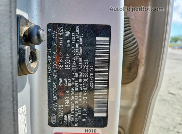3KPA24AD0LE302861 2020 KIA RIO Silver Vista de la etiqueta del VIN