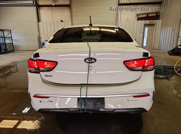 3KPA24AD0ME378954 2021 KIA RIO White უკანა ხედი