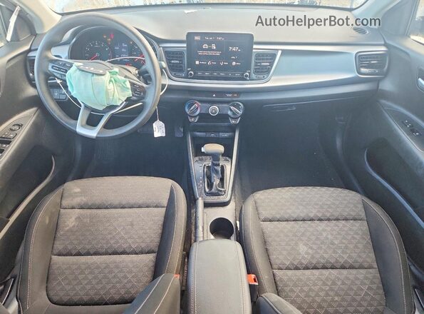 3KPA24AD0PE520370 2023 KIA RIO White Вид панелі приладів