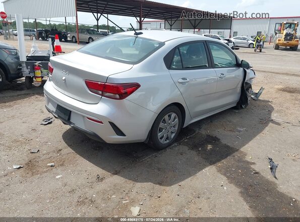 3KPA24AD0PE604382 2023 KIA RIO Silver Trasero derecho