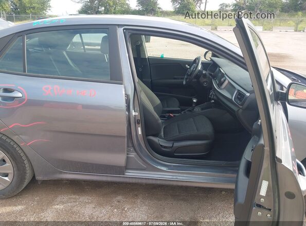 3KPA24AD1LE334038 2020 KIA RIO Light Blue Вид салону спереду