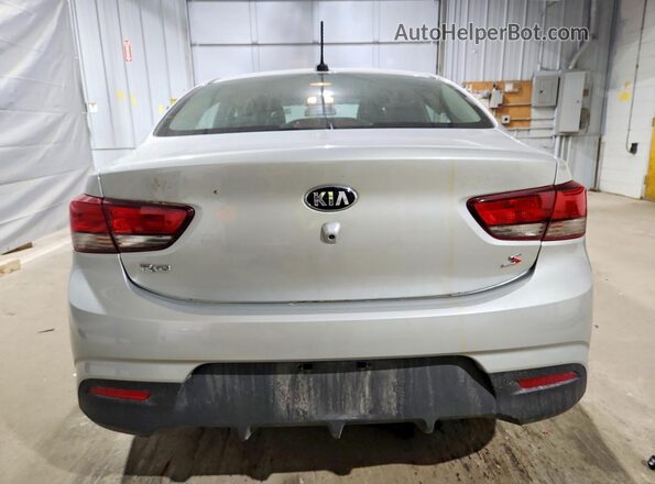 3KPA24AD1LE357335 2020 KIA RIO Silver Rear view