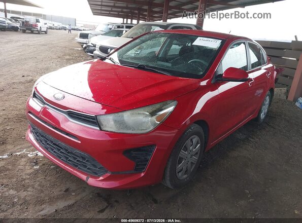 3KPA24AD1ME403067 2021 KIA RIO Red Передня ліва чверть