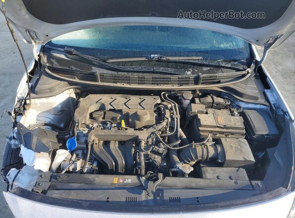 3KPA24AD1ME412478 2021 KIA RIO Silver Widok wnętrza z tyłu