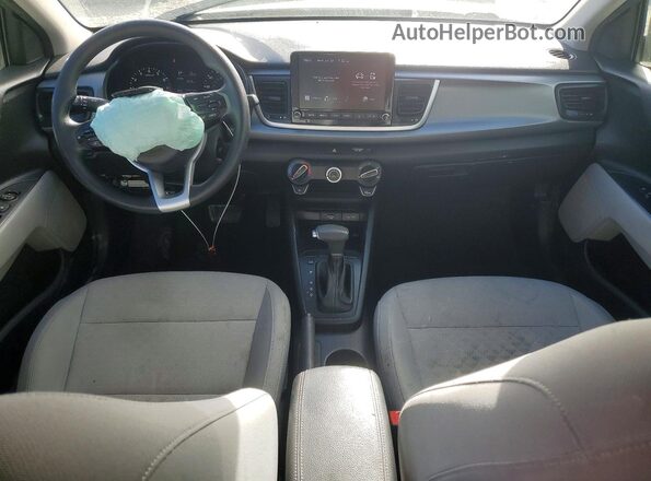 3KPA24AD1ME425120 2021 KIA RIO Gray Dashboard view