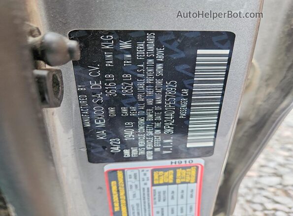 3KPA24AD1PE578925 2023 KIA RIO Серебряный Вид подкапотного пространства