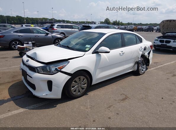 3KPA24AD2LE346067 2020 KIA RIO Белый Передняя левая четверть