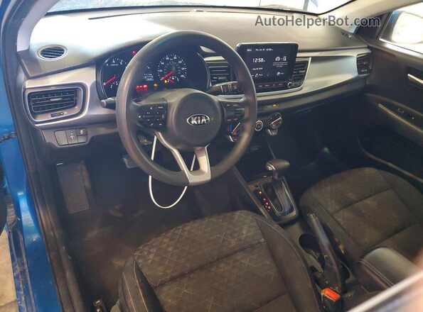 3KPA24AD2ME366126 2021 KIA RIO Blue Առջևի վահանակի տեսք