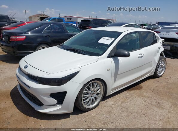 3KPA24AD2ME412182 2021 KIA RIO White წინა მარცხენა ხედი სამი მეოთხედიდან