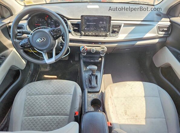 3KPA24AD2ME423912 2021 KIA RIO Black Dashboard view