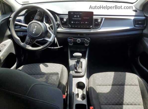3KPA24AD2NE457947 2022 KIA RIO Black წინა პანელის ხედი