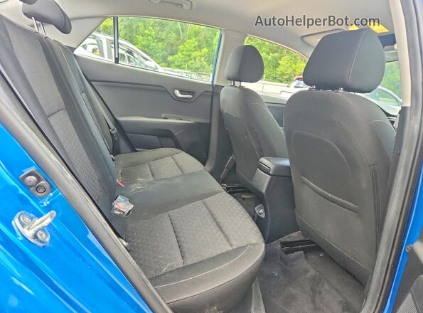 3KPA24AD2NE478541 2022 KIA RIO Blue Rear seats view