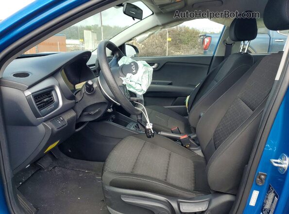 3KPA24AD2PE525165 2023 KIA RIO Синий Вид салона спереди