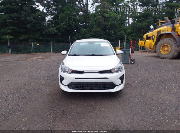 3KPA24AD2PE575063 2023 KIA RIO White Սալոնի հետևի տեսք
