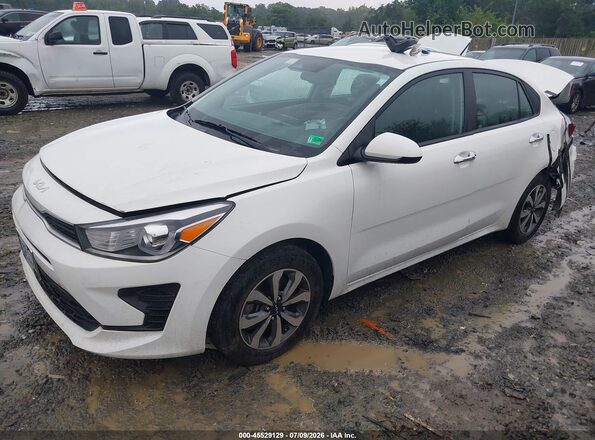 3KPA24AD2PE583342 2023 KIA RIO White Առջևի ձախ երեք քառորդ տեսարան