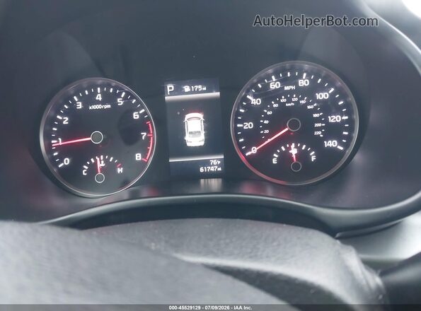 3KPA24AD2PE583342 2023 KIA RIO White Հետևի նստատեղերի տեսք