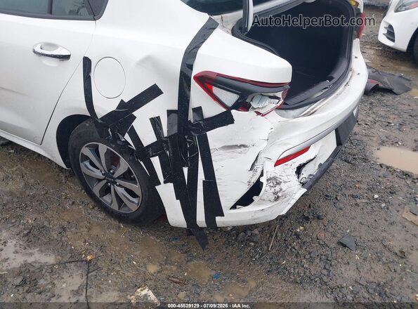 3KPA24AD2PE583342 2023 KIA RIO White Դիմացի տեսք