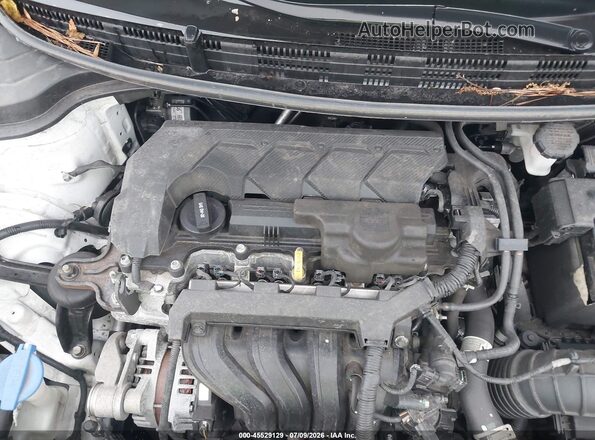 3KPA24AD2PE583342 2023 KIA RIO White Հետևի տեսք
