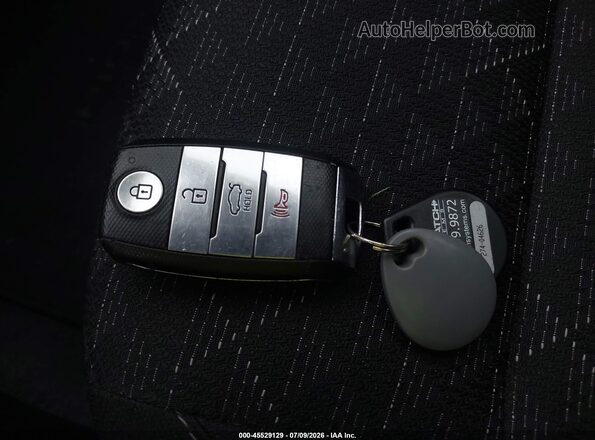 3KPA24AD2PE583342 2023 KIA RIO White Առջևի վահանակի տեսք
