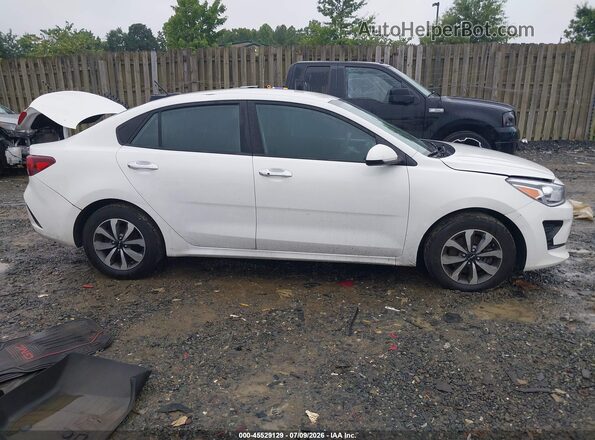 3KPA24AD2PE583342 2023 KIA RIO White Սալոնի 360 աստիճան տեսք
