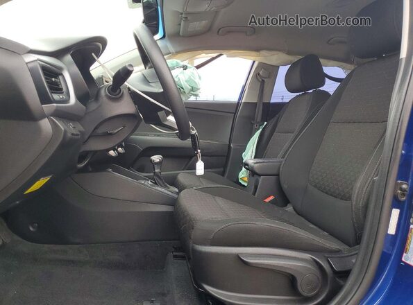 3KPA24AD3LE259584 2020 KIA RIO Blue Front interior view