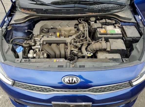 3KPA24AD3LE259584 2020 KIA RIO Blue Rear interior view