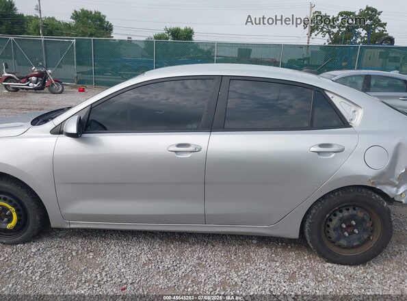 3KPA24AD3ME364725 2021 KIA RIO Silver 