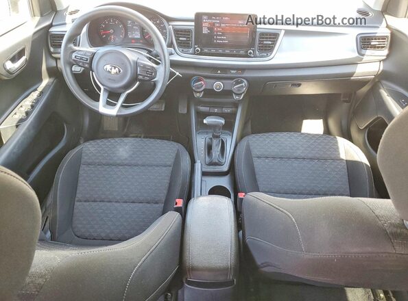 3KPA24AD3ME378480 2021 KIA RIO Silver Dashboard view