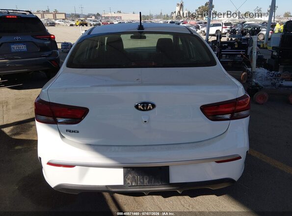 3KPA24AD3ME394128 2021 KIA RIO White 