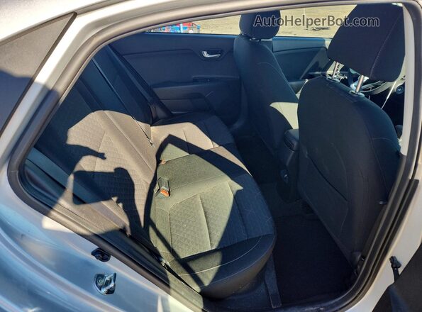 3KPA24AD3ME420758 2021 KIA RIO Silver Rear seats view