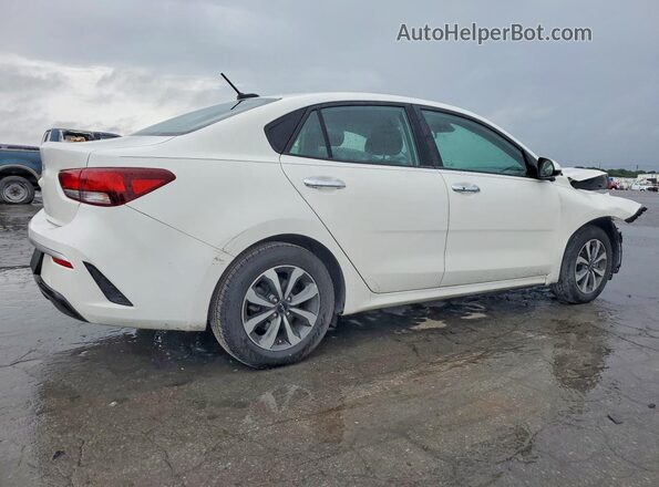 3KPA24AD3NE458203 2022 KIA RIO White Tył prawy