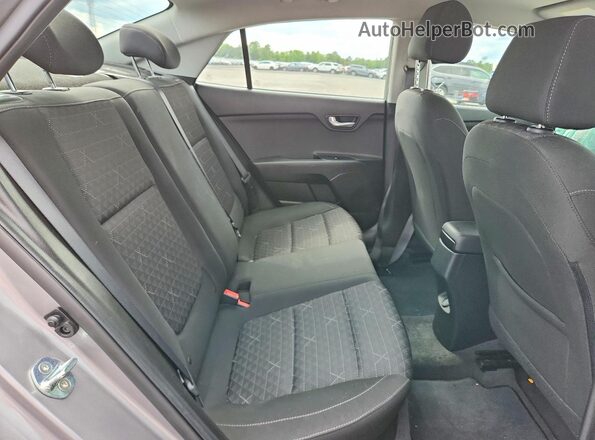 3KPA24AD3PE519262 2023 KIA RIO Silver Vista de los asientos traseros