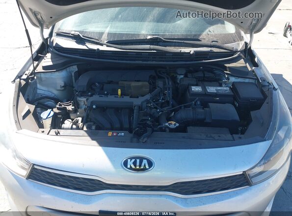3KPA24AD4LE286292 2020 KIA RIO Silver Հետևի տեսք