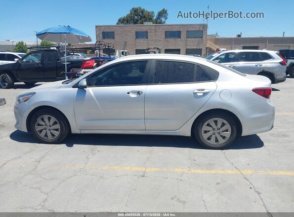 3KPA24AD4LE286292 2020 KIA RIO Silver Սալոնի 360 աստիճան տեսք
