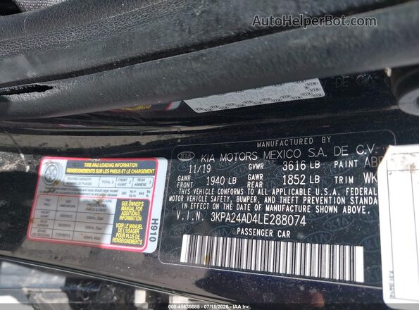 3KPA24AD4LE288074 2020 KIA RIO Black Vista del compartimento del motor