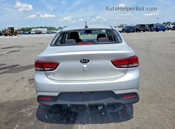 3KPA24AD4LE326967 2020 KIA RIO Silver Rear view