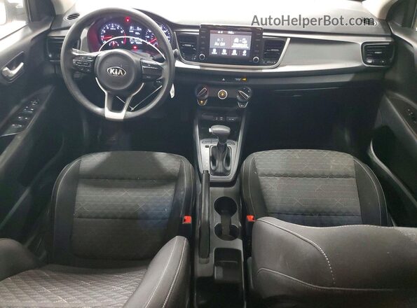 3KPA24AD4LE330047 2020 KIA RIO Silver Dashboard view