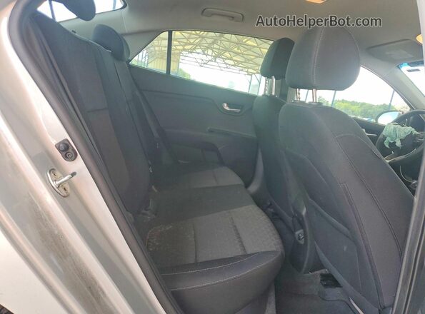 3KPA24AD4LE353165 2020 KIA RIO Silver Rear seats view