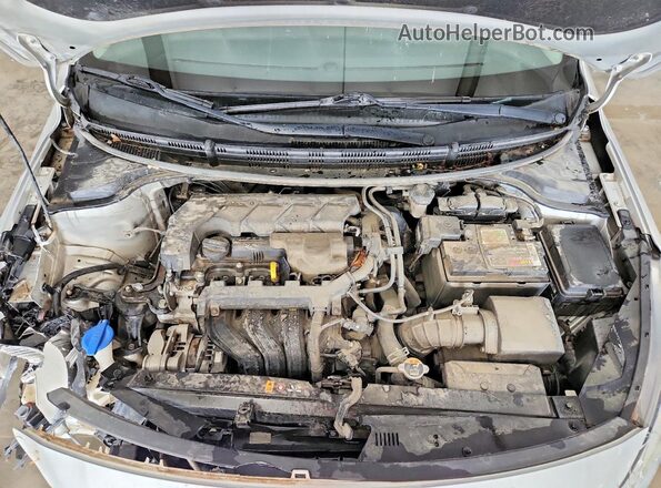 3KPA24AD4LE355563 2020 KIA RIO Серебряный Вид задней части салона