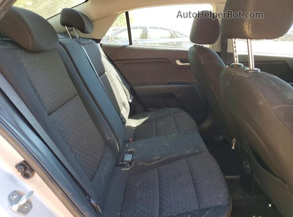 3KPA24AD4ME374650 2021 KIA RIO Silver Rear seats view